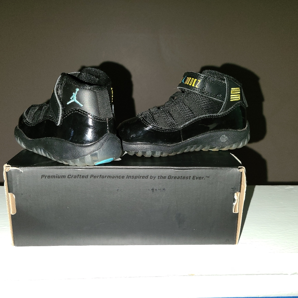 Jordan Gamma 11s size 6c